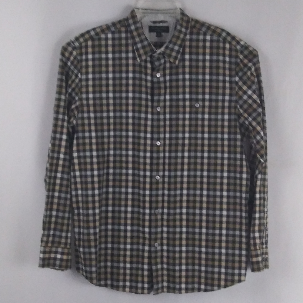 Banana Republic checker casual shirt men size XL.